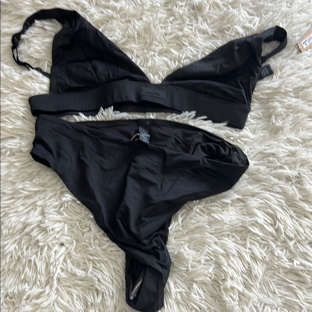 SKIMS SWIM PLUNGE BIKINI TOP AND MID WAIST BOTTOM IN ONYX